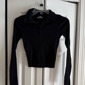 Hollister Women's Classic Black Long Sleeve Top Like New